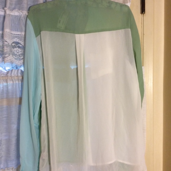 ⭐️ Foreign Exchange Color BlockSheer Blouse - Picture 3 of 7